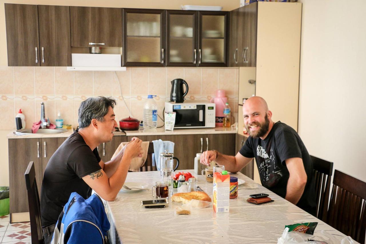 קראקול Hostel Nice מראה חיצוני תמונה